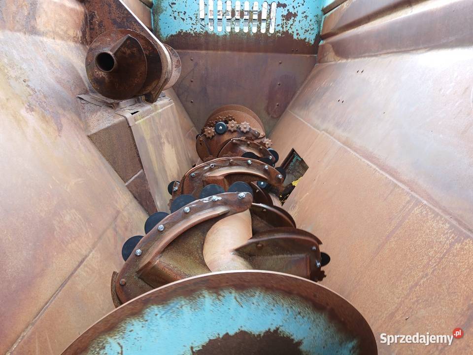 Paszowóz pionowy samozaładowczy Setter 13 m3 Ryki