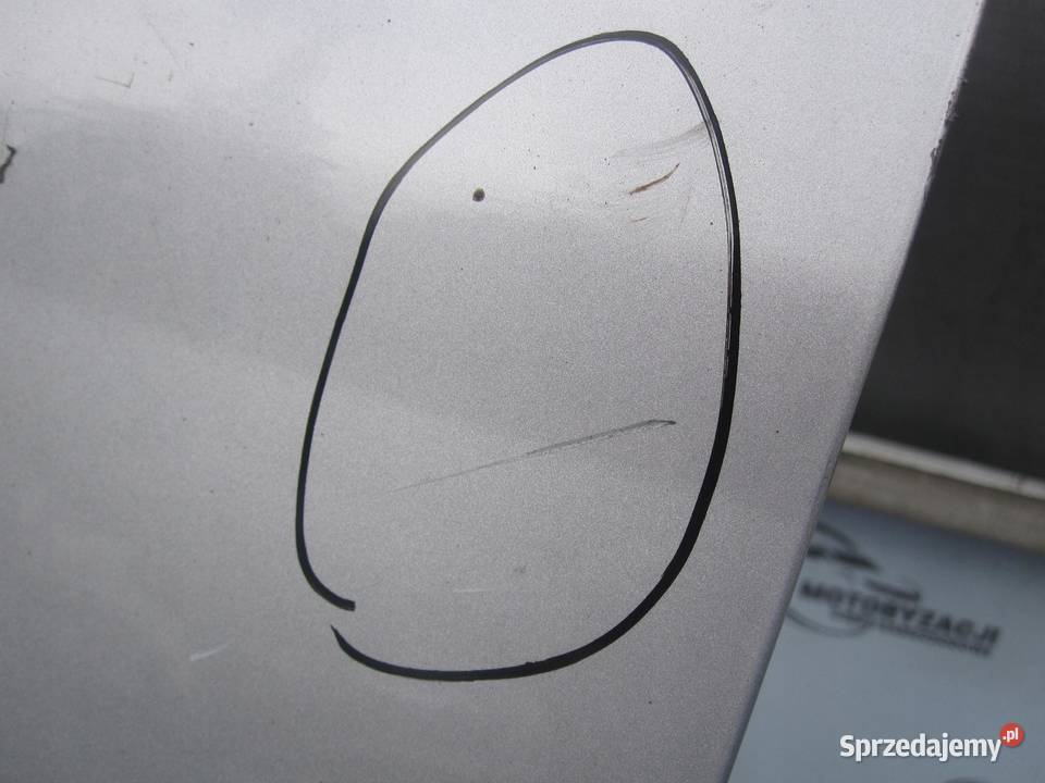 OPEL COMBO D 16r drzwi lewe przód