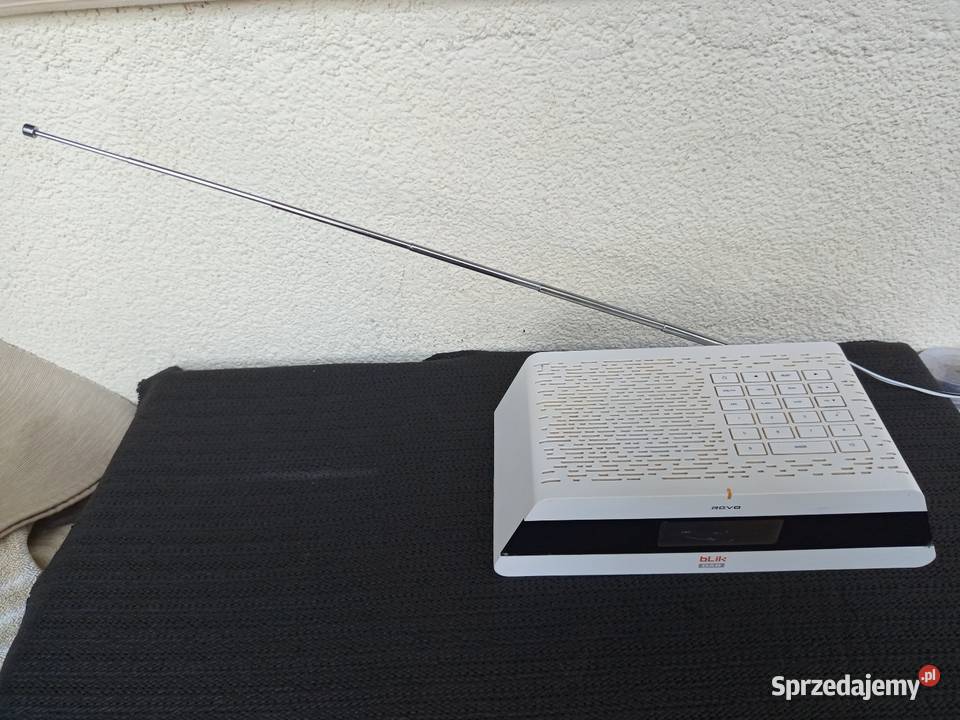 HYBRYDOWE RADIO REVO BLIK DABFM Digital Audio w Warszawa sprzedam