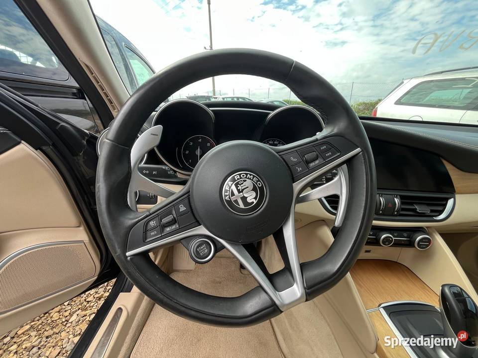 ALFA ROMEO Giulia 22 JTD 180 Lusso Q4 ET714 Rok produkcji 2017 dolnośląskie Wrocław