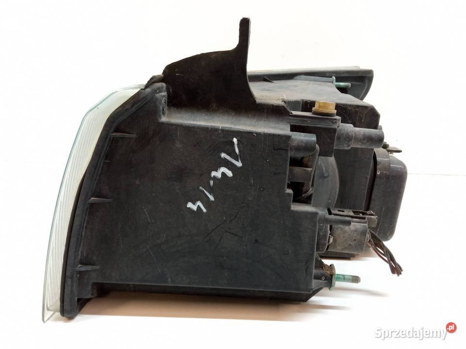LAMPA PRZÓD PRAWA EU Ford Transit V 20002006