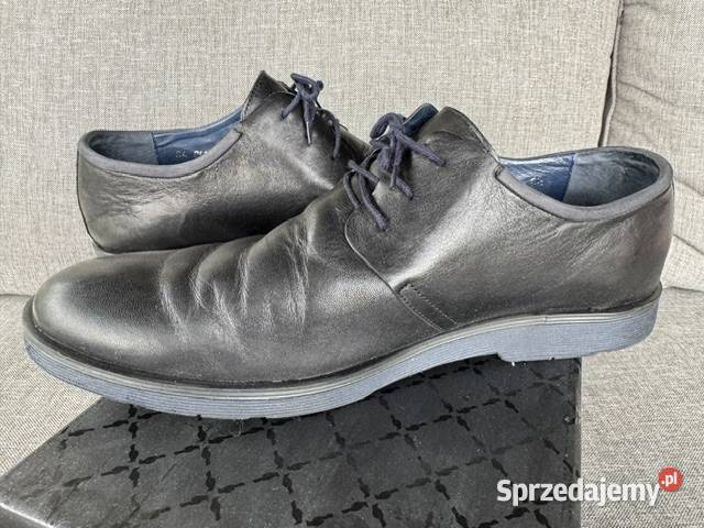 Półbuty sneakersy pantofle Ochnik 43 BUTYM 0056
