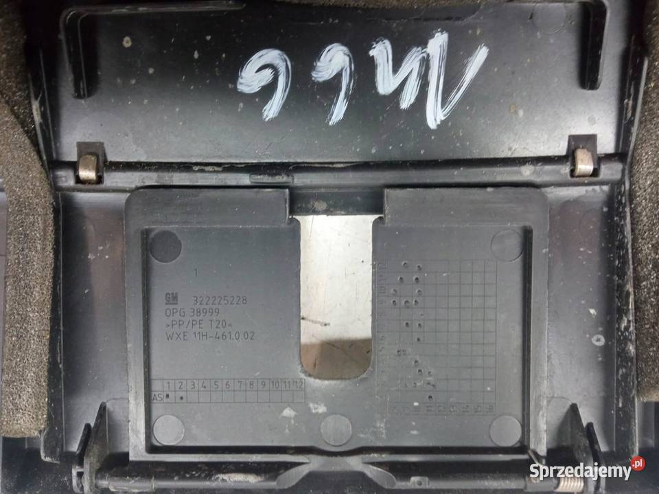 OSŁONA PROGU BAGAŻNIKA PASA TYŁ KOMBI 13261725