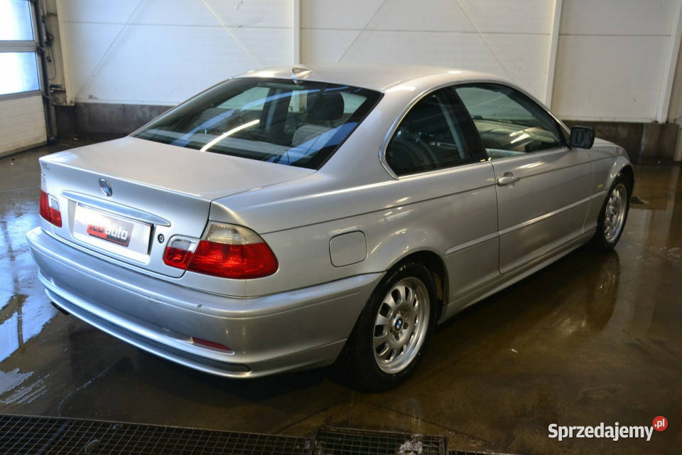 BMW 323 25 benzyna 170 manual skóra climatronic Kęty