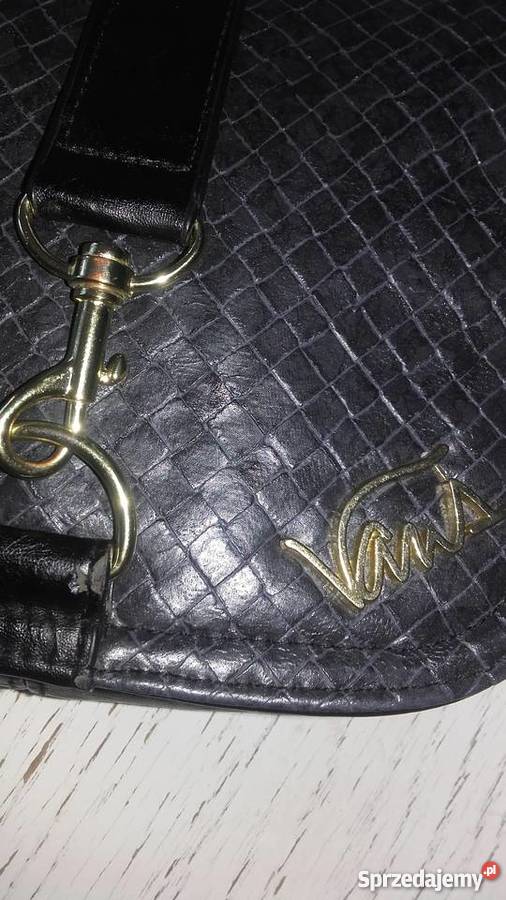 MARKOWA CZARNA LISTONOSZKA VANS 18cm