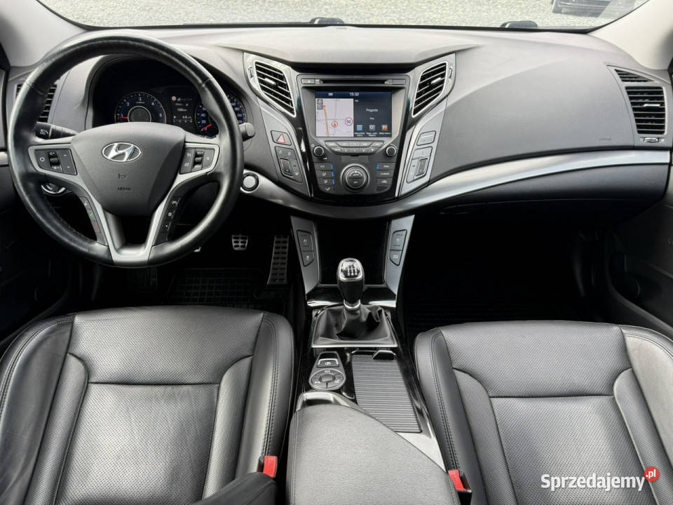 Hyundai i40 17 CRDi 141 2016r tempomat skóry nawigacja Wojkowice sprzedam