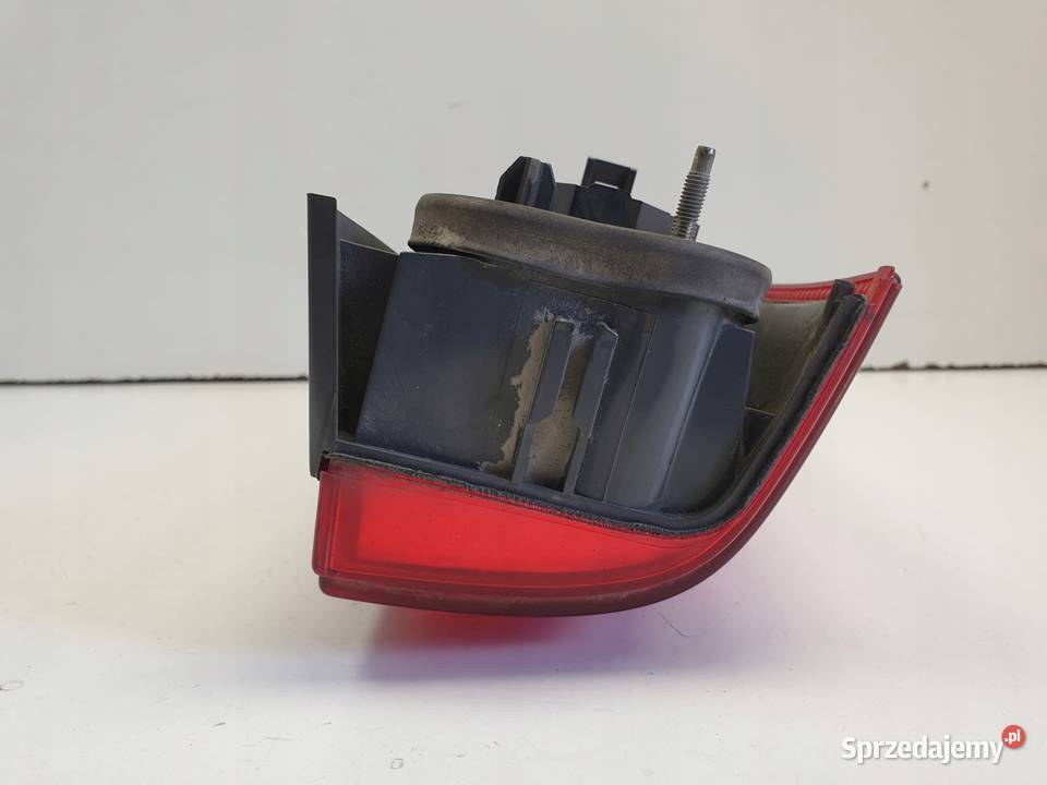 LAMPA Volvo 850 KOMBI TYLNA PRAWA prawy tył Rudka