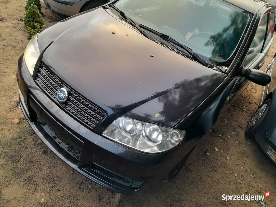 Fiat Punto 12 benzyna 60 2004r z de klima czarny elektryczne szyby Wronki