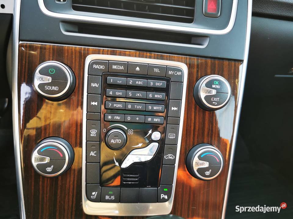 AWD 305 T6 Dokumentacja pochodzeniowa Rok produkcji 2012 Warszawa