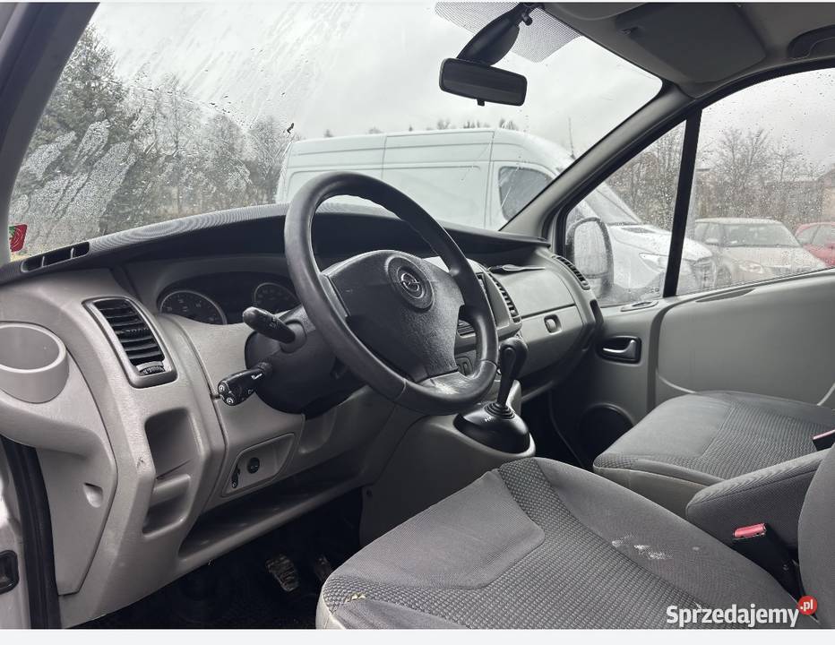 Opel Vivaro 25DCI 145 2008 automat Pińczów sprzedam