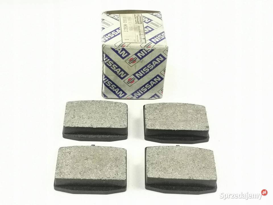 KLOCKI HAMULCOWE PRZÓD NISSAN DATSUN 160J