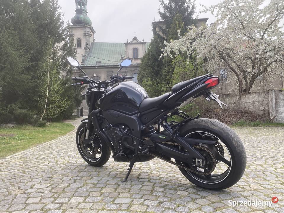 Yamaha FZ1 yzf car gsx Hornet ninja h2r Ziębice