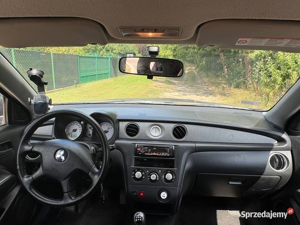 Mitsubishi Outlander 20 bengaz napęd na przód szary Radom