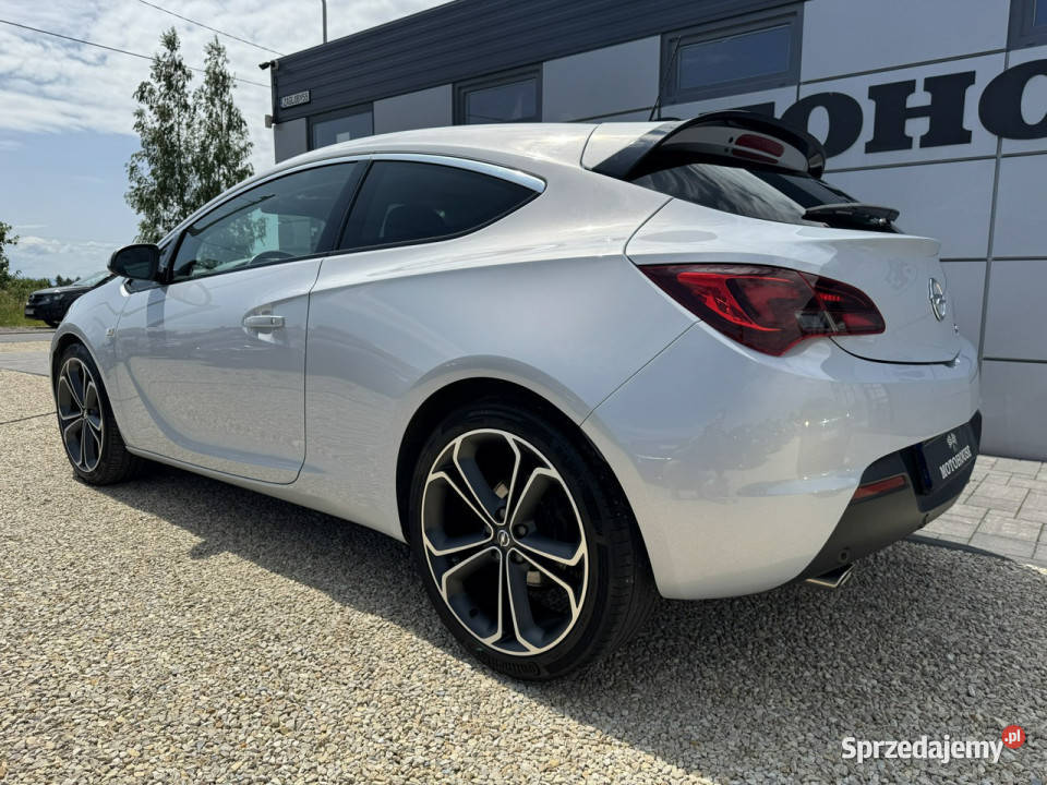 Opel Astra GTC 14 Innovation xenon 94 przebieg J Rok produkcji 2013