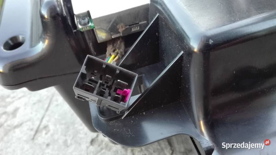 Porsche Cayenne Bose Subwoofer Fabryczny