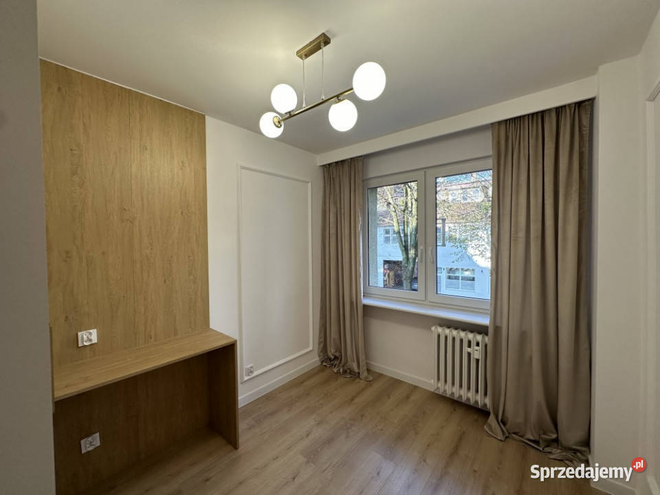 59m2 Balkon 1 piętro Remoncie 4 pok miejsce balkon Słupsk