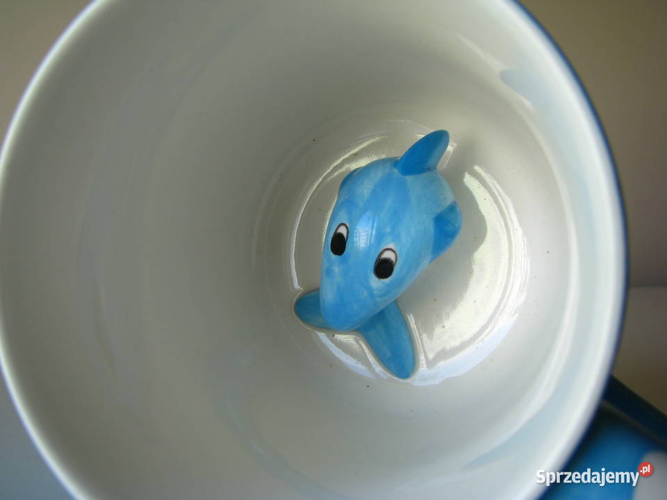 Urocze kubki w kropki z figurką delfina i pieska Brzegi