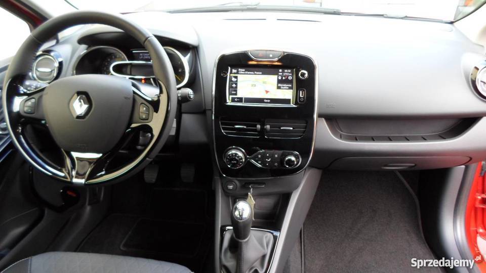 Renault Clio nieuszkodzony czerwony wielkopolskie Witaszyczki