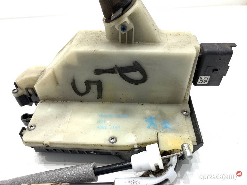 ZAMEK DRZWI PRAWY PRZÓD PEUGEOT 208 I Hatchback