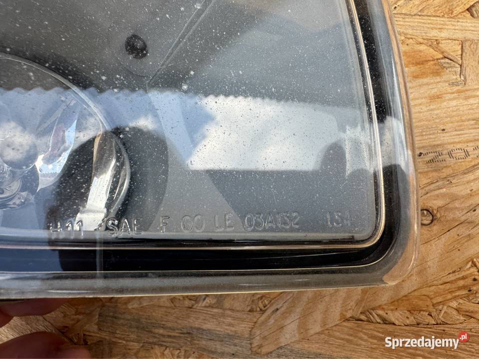 Halogen prawy rh Volvo v50 0408 030507500200 Sieraków