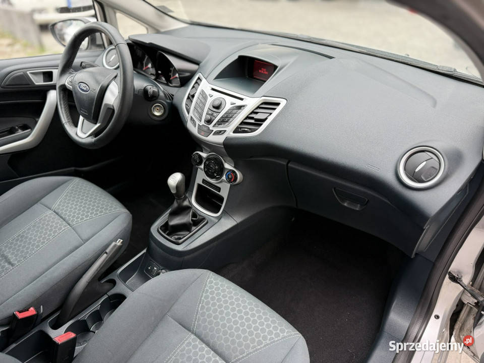 Ford Fiesta nowa Niski oryginalny przebieg Mk7 czujnik zmierzchu Poznań