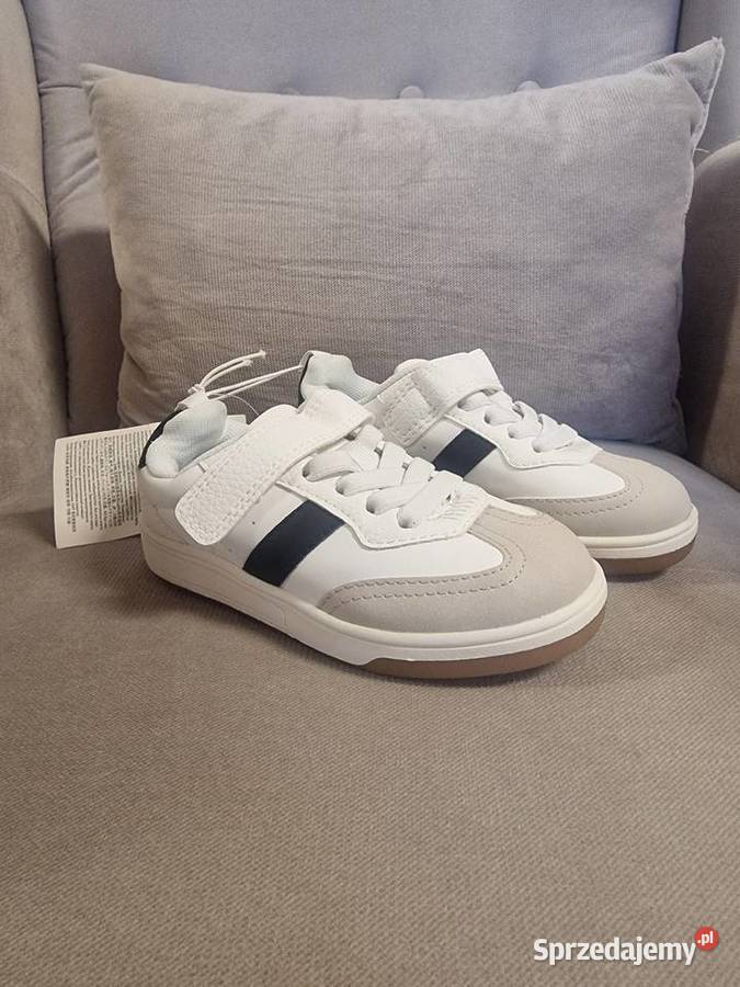 Buty dzieciece HM rozmiar 26 16cm Ostrołęka