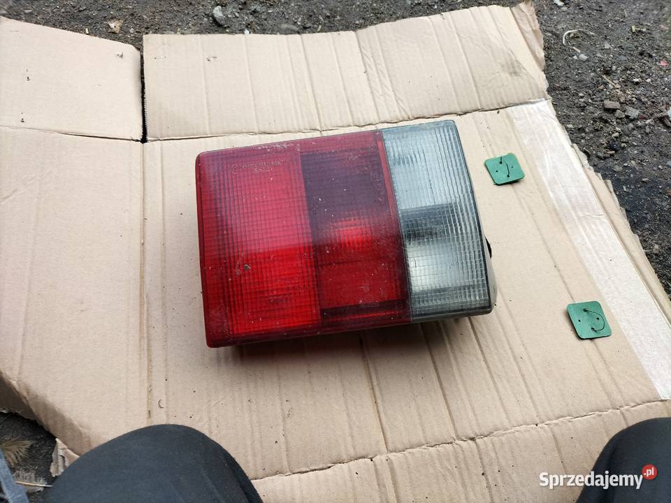 AUDI 80 B3 B4 KOMBI LAMPA TYŁ TYLNA LEWA KLAPA Lampy tylne Kamień-Kolonia