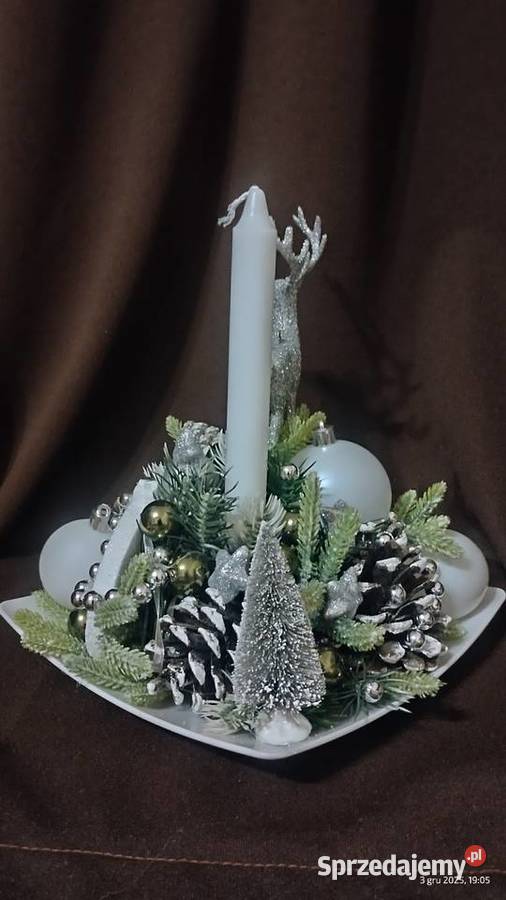 Stroik świąteczny bożonarodzeniowy na talerzu 25 Koszyce