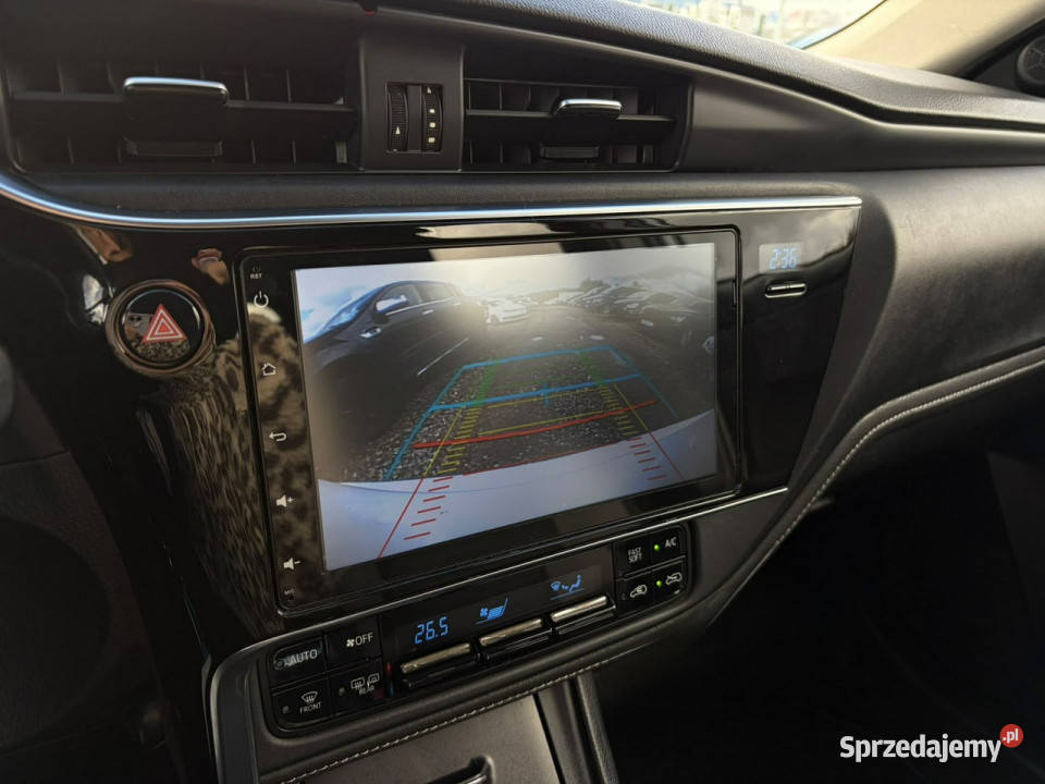 Toyota Auris ledy duza navi kamera cofania II klimatyzacja Lębork