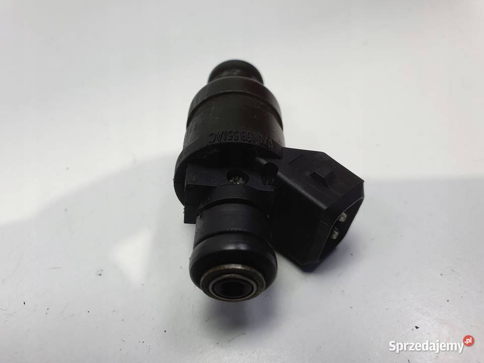 WTRYSKIWACZ Audi A6 C5 A B5 24 V6 PALIWA wtrysk osobowe Chełm