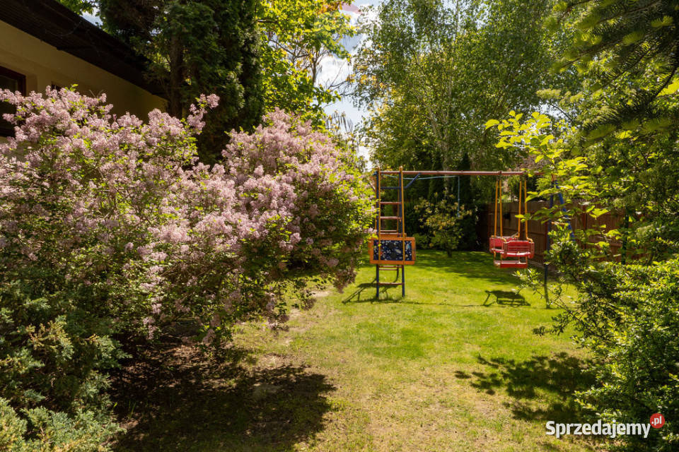 Wyjątkowy dom wolnostojący Nowa Iwiczna garaż