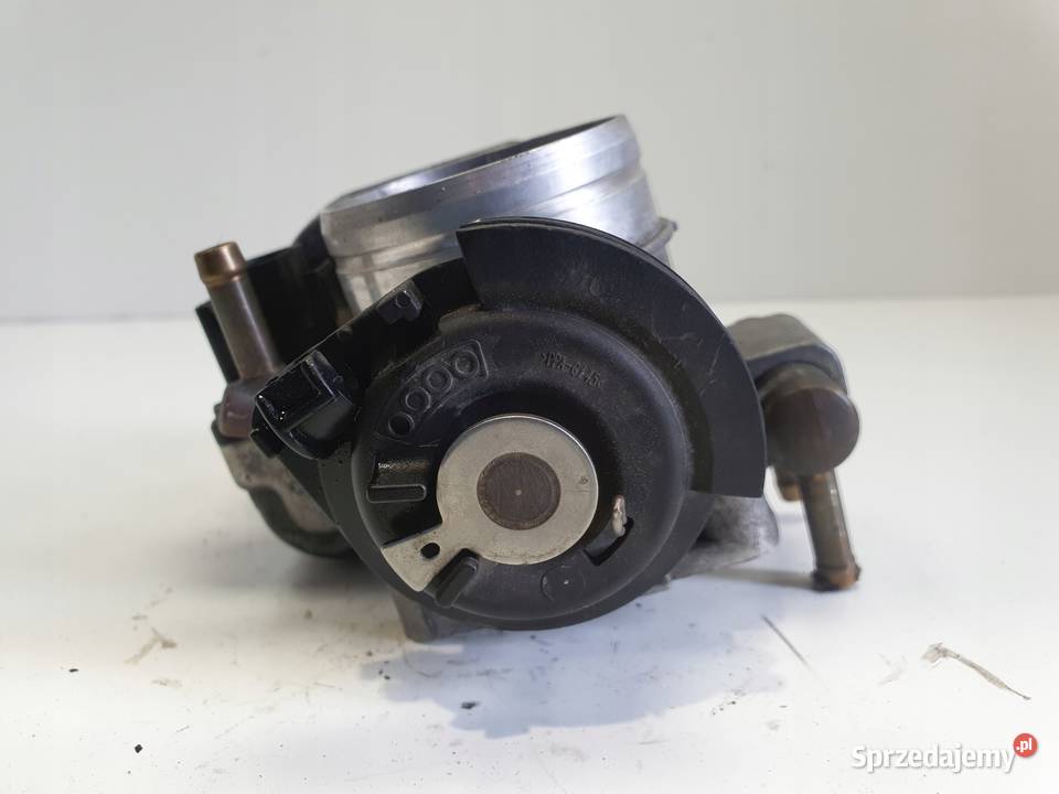 PRZEPUSTNICA Audi A4 B5 16 8V 037133064D Chełm