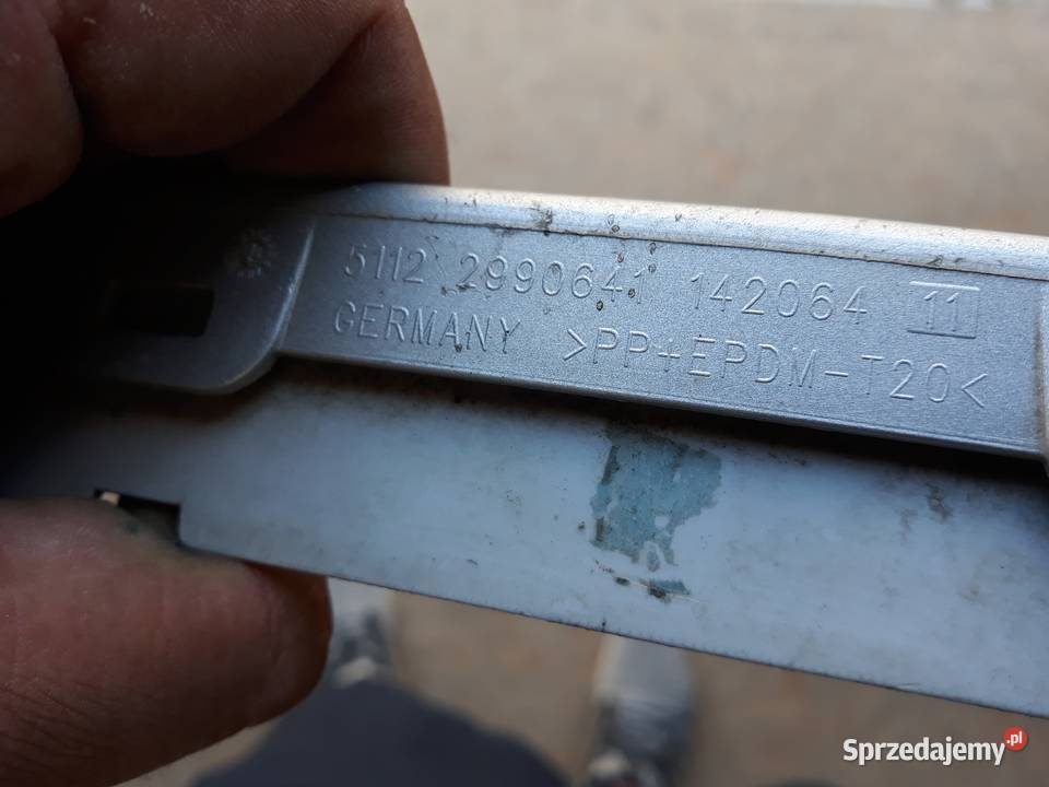 BMW X1 E84 LISTWA OZDOBNA ZDERZAKA PRZÓD 2990641 Zatom Stary sprzedam