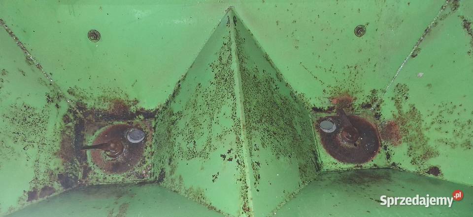 Sprzedam Rozsiewacz dwutarczowy Strumyk Roztropice sprzedam