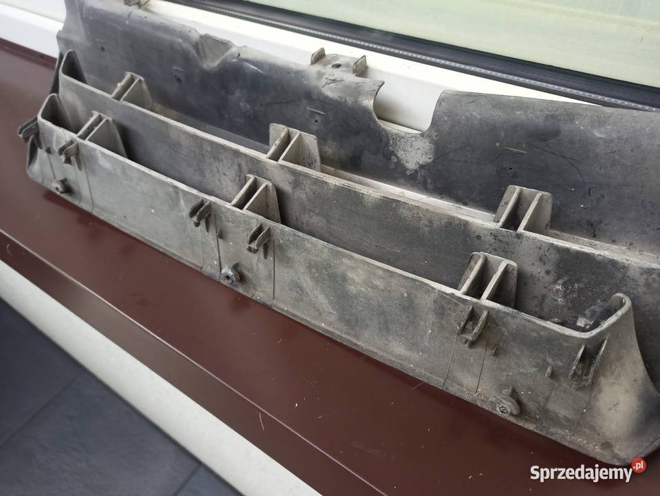 Opel Omega A grill atrapa przednia chłodnicy Sieradz