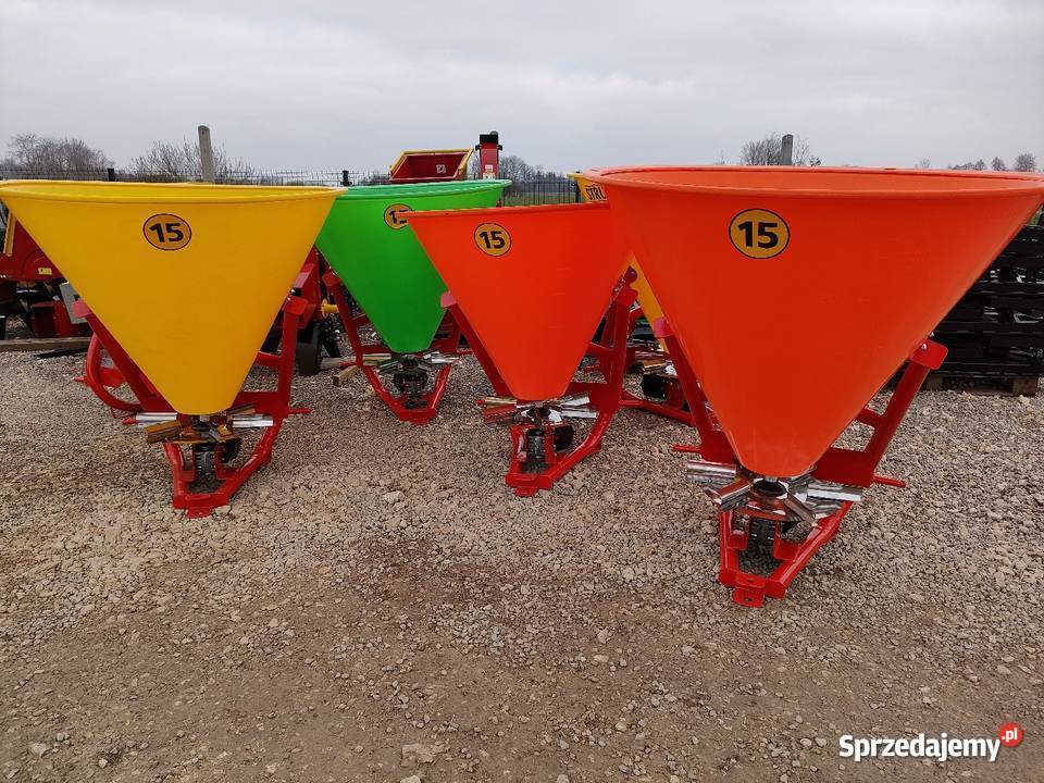 Rozsiewacz do nawozu Lejek róże pojemności Rozsiewacze nawozów Buków sprzedam
