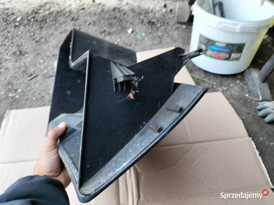 AUDI 80 B4 80B4 KOMBI SEDAN SCHOWEK osobowe Schowki, półki Kamień-Kolonia
