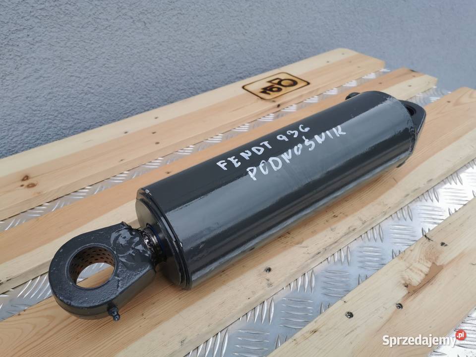 Cylinder hydrauliczny podnośnika Fendt 936 Vario wielkopolskie Wilkowo