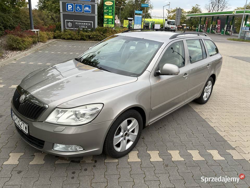 Skoda Octavia Kombi 20 TDI MR 09 Elegance DSG automatyczna Poznań