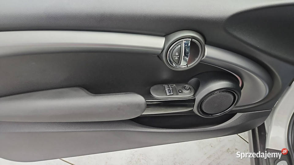 Mini Cooper EV SE Classic Trim Z Polskiego Rok produkcji 2022 mazowieckie Warszawa