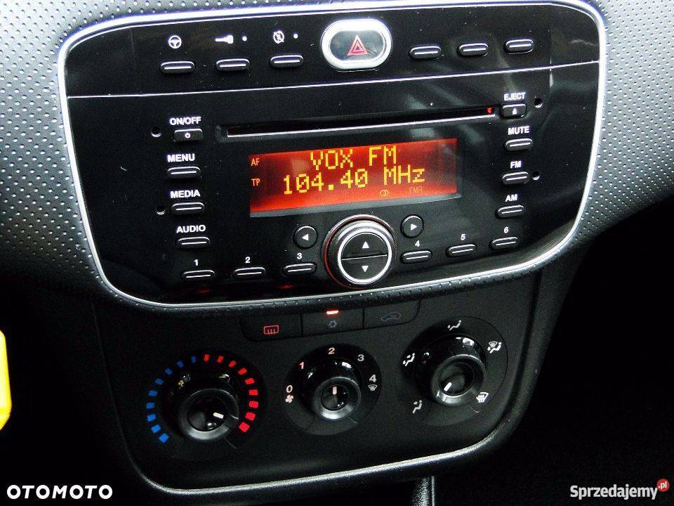 Czarujące Punto EVO 95 Sport Piękny Kolor Łódź