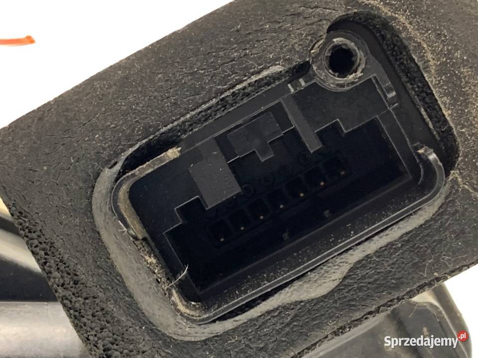 ZAMEK DRZWI PRAWY TYŁ VW POLO V Hatchback