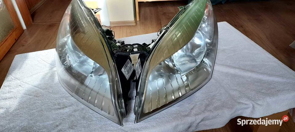 sprzedam przednie reflektory renault megane3 z Łódź