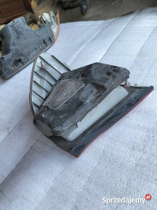BMW 3 E46 LAMPA TYLNA TYŁ LEWA Lewe Kamień-Kolonia