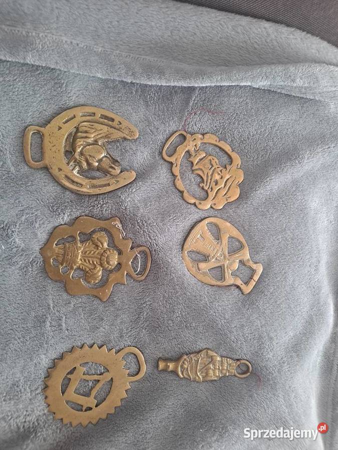 Odznaki radzieckiej produkcji oraz inne starocie