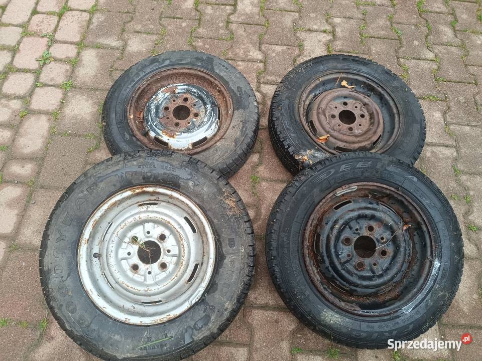 Fiata 126p koło koła felga felgi opony R12 Pozostałe Bielsko-Biała