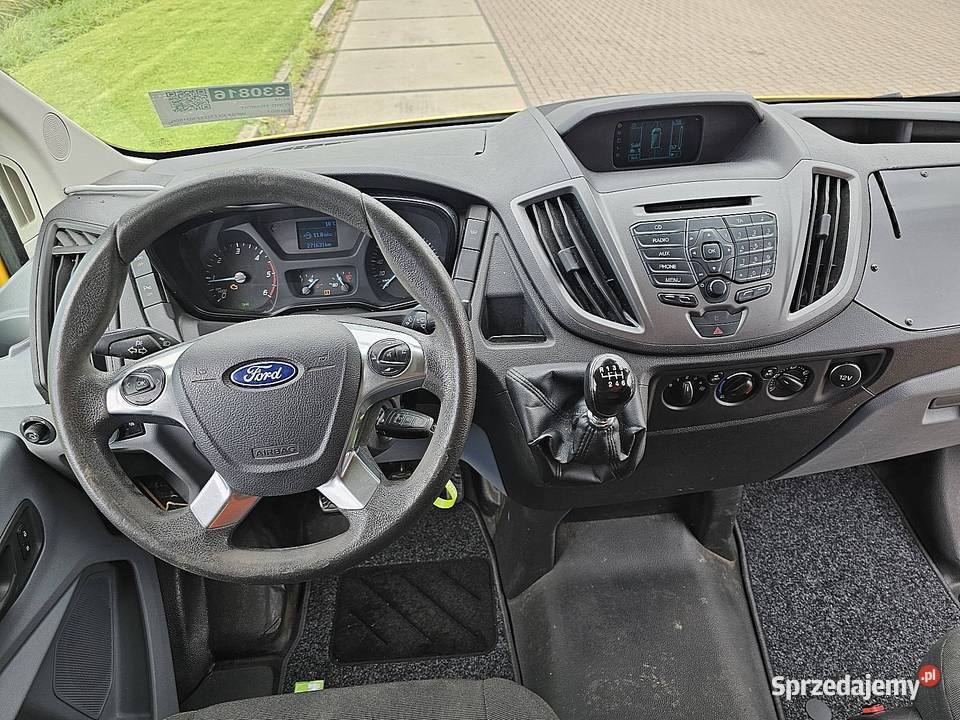 Ford TRANSIT blaszak 4x2 2015