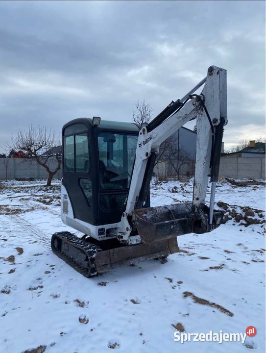 Minikoparka na doby bez operatora Bobcat 323 Szydłowiec