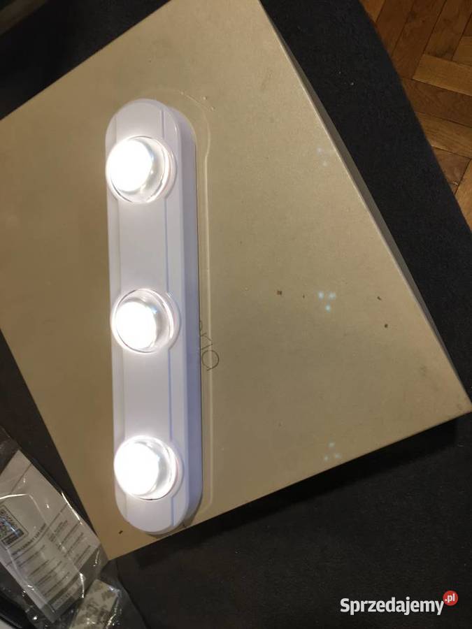Lampka podszafkowa led trzy ruchome punky mazowieckie Zielonka