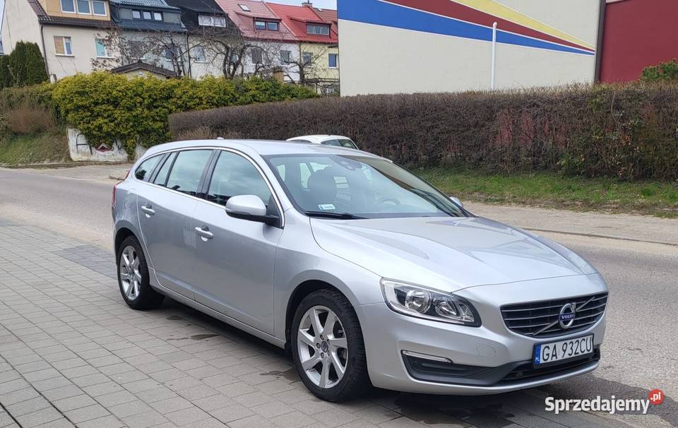 Volvo v60 2.0 D4 181km 2014